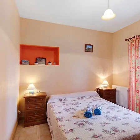 Bed & Breakfast D'hotes Du Chateau Vieux Milhac