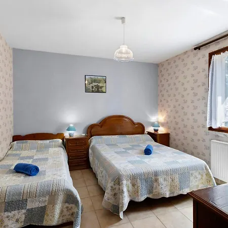 D'hotes Du Chateau Vieux Bed & Breakfast Milhac